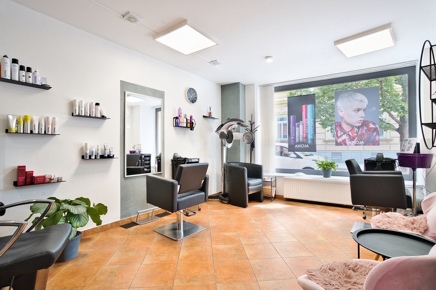 Pronájem obchodních prostor 31 m²