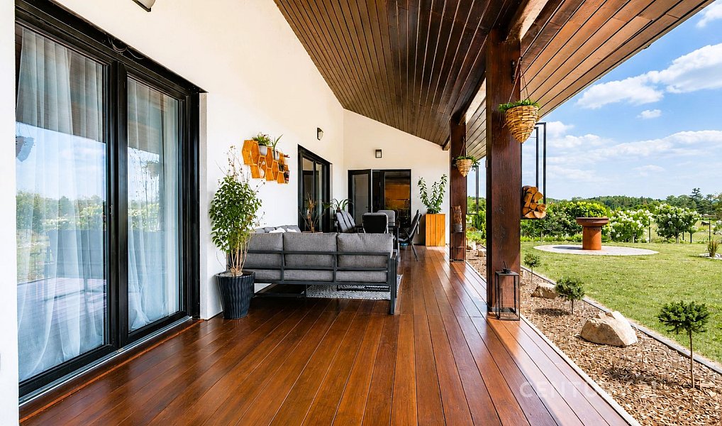Prodej domu 260 m² s pozemkem 906 m², Hajany – náhled fotky 17