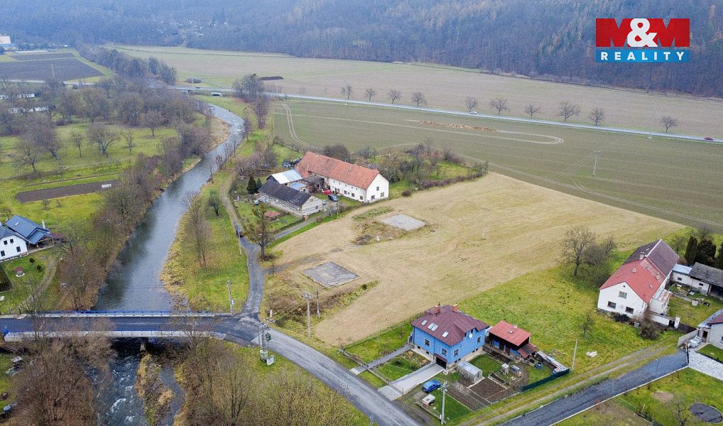 Prodej stavebního pozemku 2 225 m², Odry – náhled fotky 8
