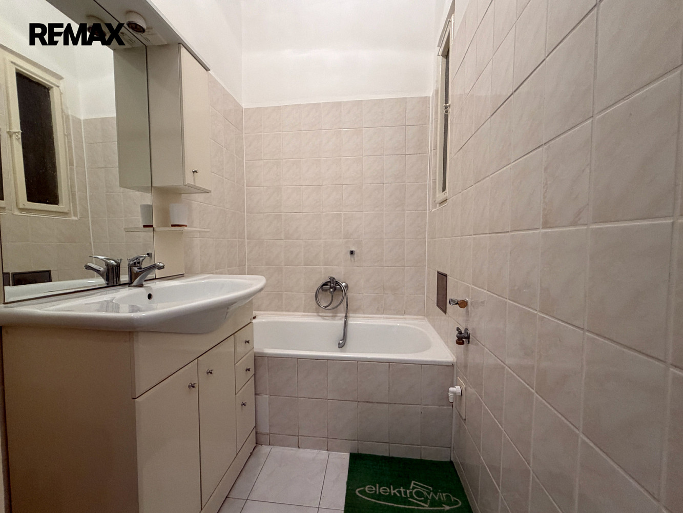Pronájem bytu 1+1 35 m² — photo 3
