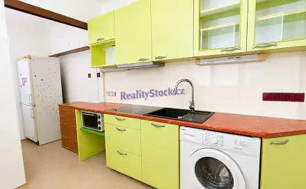 Prodej bytu 2+1 52 m², Bezručova, Benešov