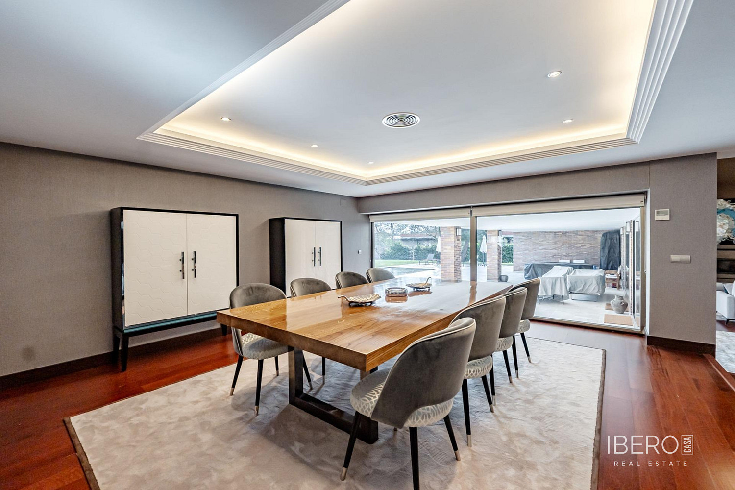 Prodej domu 770 m² s pozemkem 2 700 m²