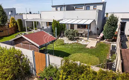 Prodej domu 174 m² s pozemkem 275 m², U Lesoparku, Zeleneč, okres Praha-východ