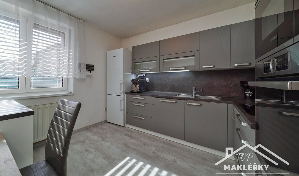 Prodej domu 186 m² s pozemkem 568 m², Zásmuky – náhled fotky 10