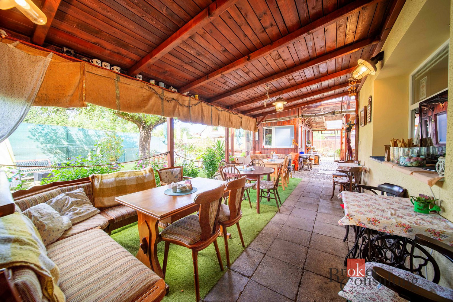 Prodej restaurace 180 m² – fotografie 2