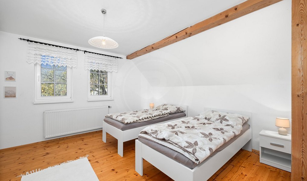 Prodej domu 230 m² s pozemkem 2 845 m², Horní Stropnice – náhled fotky 19