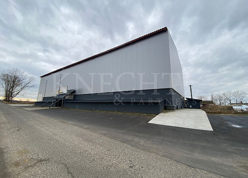 Prodej skladovacích prostor 1 126 m²