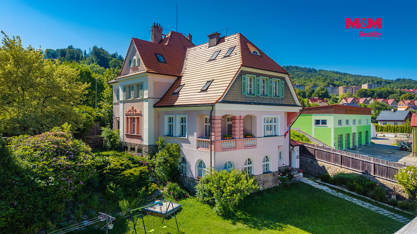 Prodej ubytovacího objektu 550 m² — photo 2