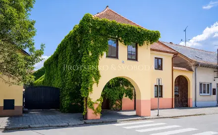 Prodej domu 244 m² s pozemkem 902 m², Hlavní, Dolní Dunajovice, okres Břeclav