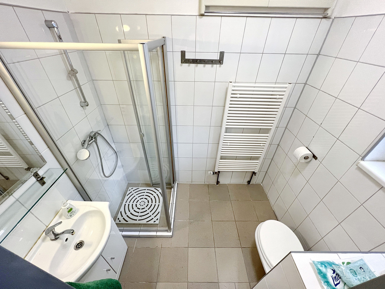 Pronájem bytu 1+kk 30 m² – fotografie 3
