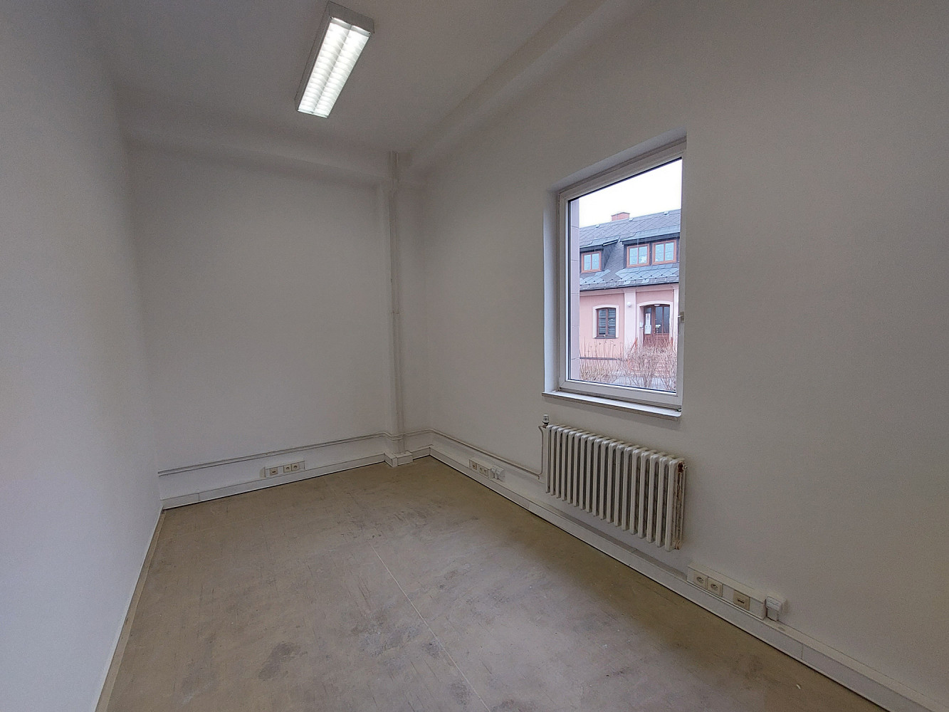 Pronájem kanceláře 22 m² – fotografie 4