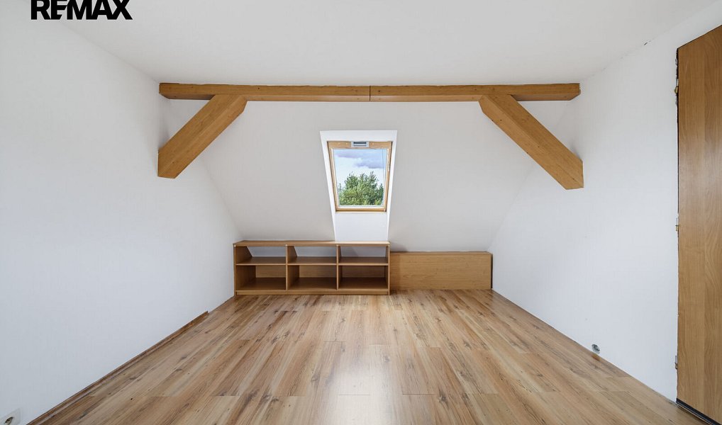 Prodej bytu 1+kk 23 m², Karlovy Vary – náhled fotky 4