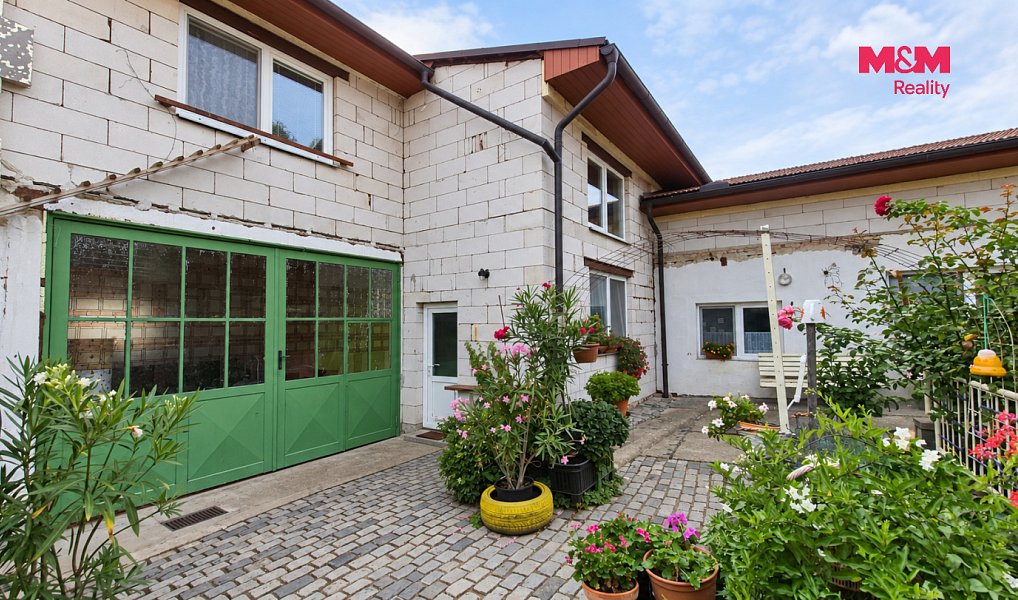 Prodej domu 235 m² s pozemkem 813 m², Mutěnice – náhled fotky 24