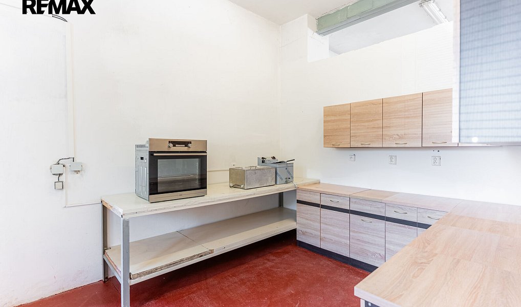Prodej ubytovacího objektu 546 m², Šenov u Nového Jičína – náhled fotky 21
