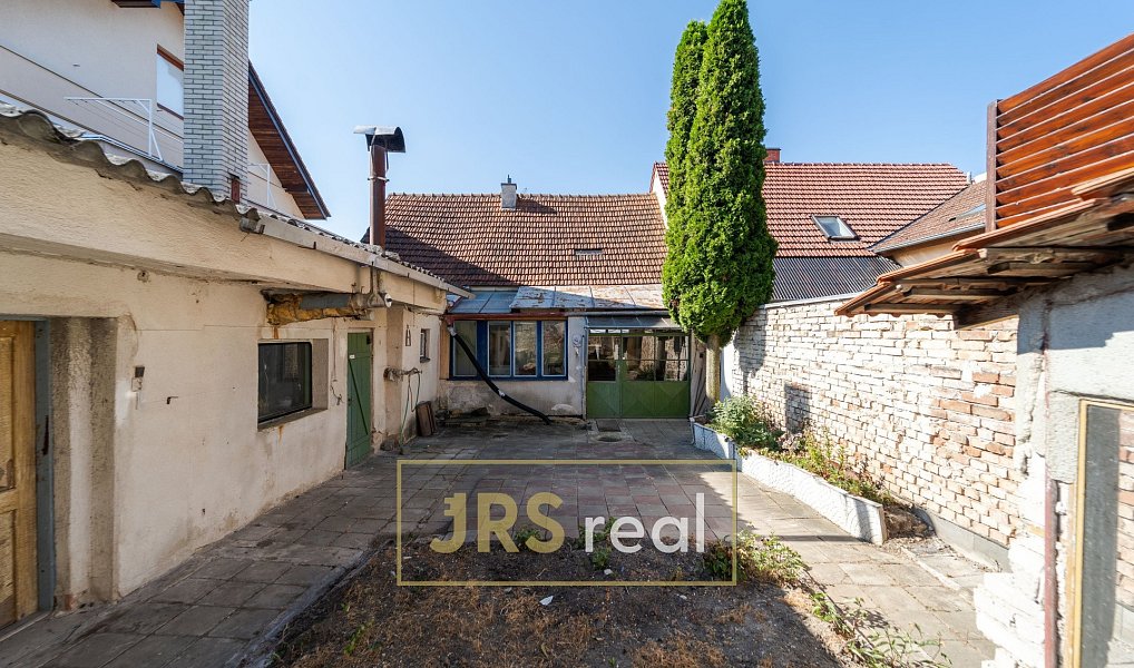 Prodej domu 104 m² s pozemkem 251 m², Nosislav – náhled fotky 12