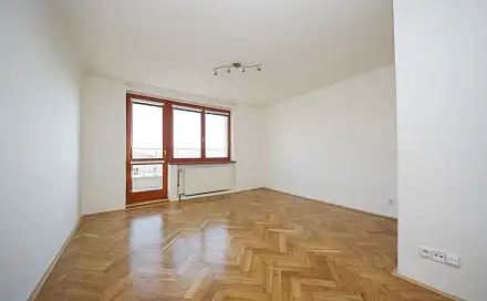 Pronájem bytu 1+1 39 m², U vinohradské nemocnice, Praha 3 - Vinohrady