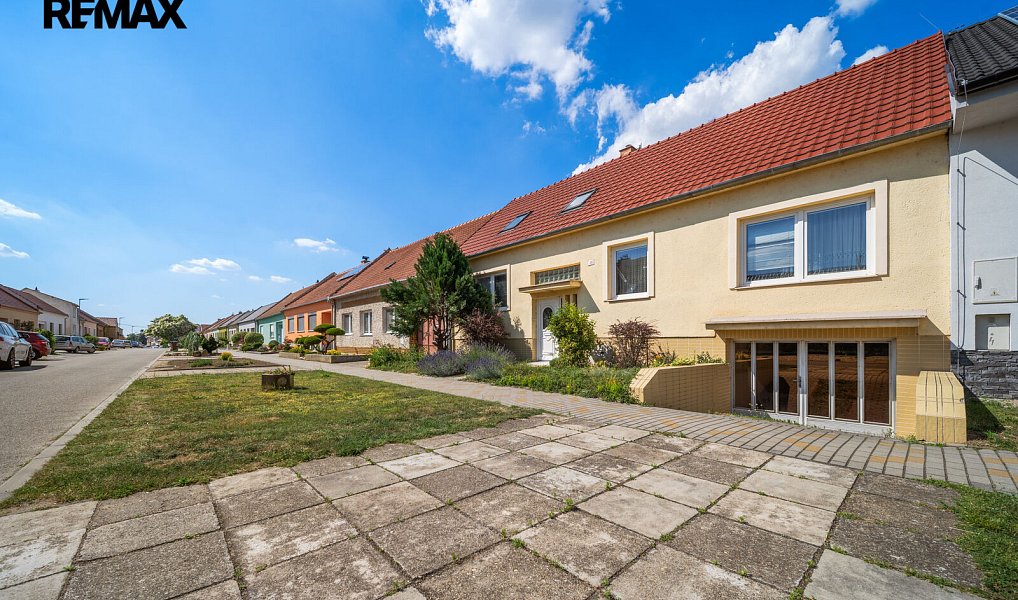 Prodej domu 135 m² s pozemkem 688 m², Kostice – náhled fotky 24