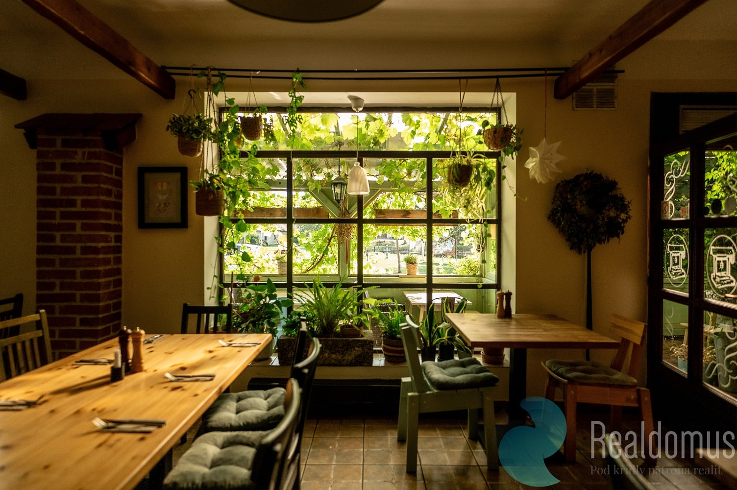 Prodej restaurace 320 m² – fotografie 4