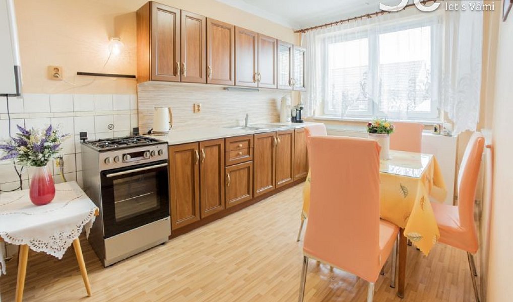 Prodej domu 180 m² s pozemkem 1 822 m², Tvrdonice – náhled fotky 10