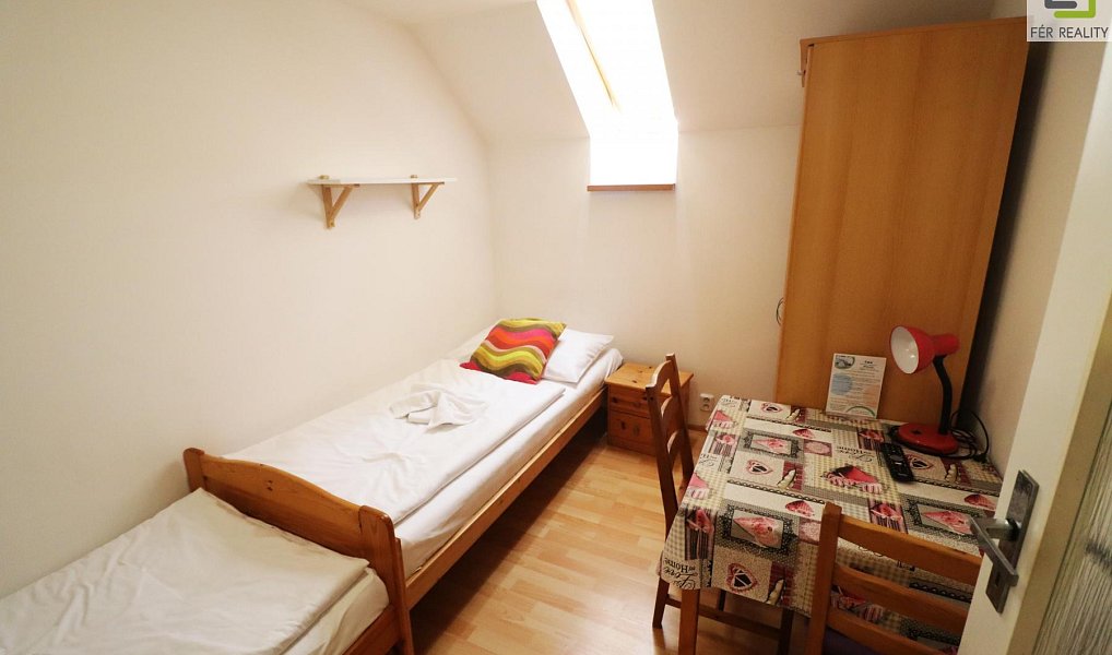 Prodej ubytovacího objektu 607 m², Vědomice – náhled fotky 25