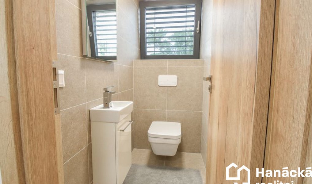 Prodej domu 200 m² s pozemkem 397 m², Olomouc – náhled fotky 27