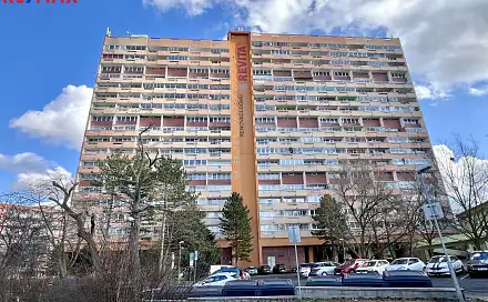 Prodej bytu 3+1 68 m², Kundratická, Chomutov