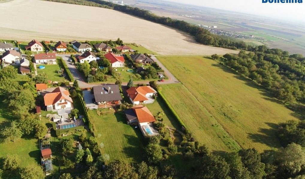 Prodej stavebního pozemku 1 850 m², Dobrovice – náhled fotky 14