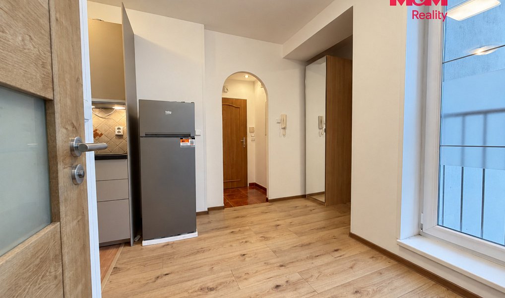 Pronájem bytu 2+kk 26 m², Kladno – náhled fotky 4