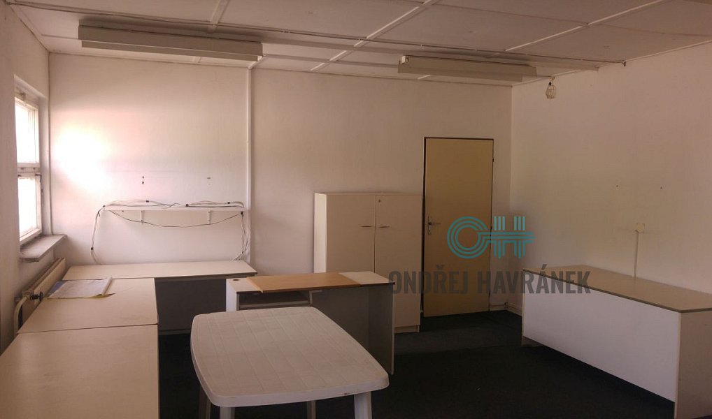 Pronájem skladovacích prostor 645 m², Holešov – náhled fotky 12