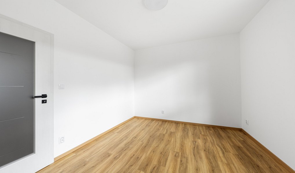Prodej kanceláře 89 m², Karlovy Vary – náhled fotky 8