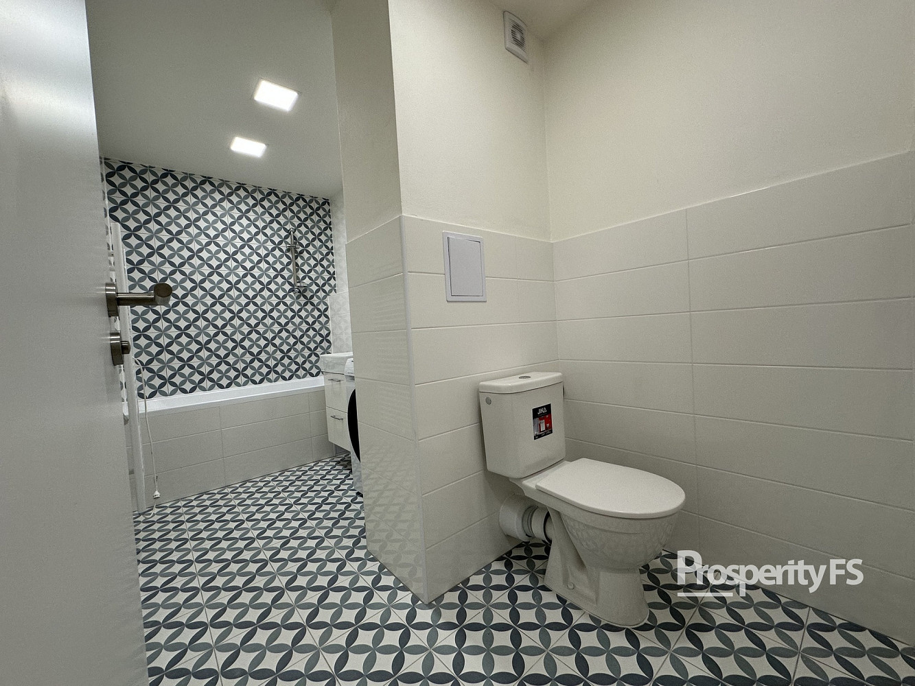 Pronájem bytu 2+kk 41 m² — photo 3