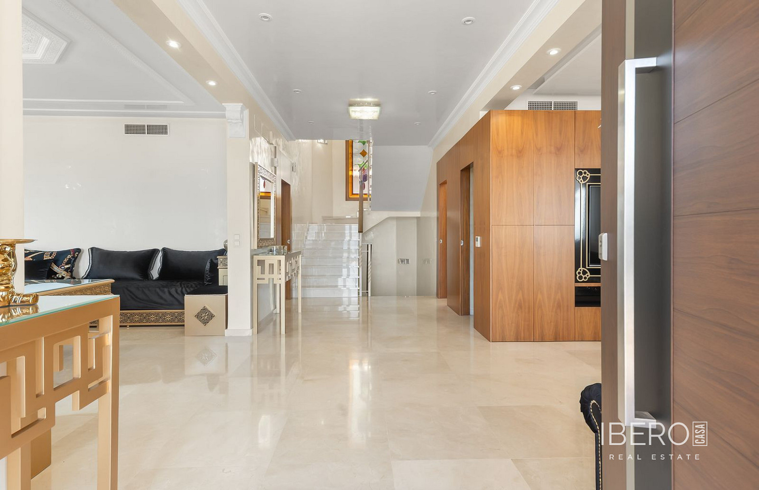 Prodej domu 609 m² s pozemkem 1 026 m² — photo 3