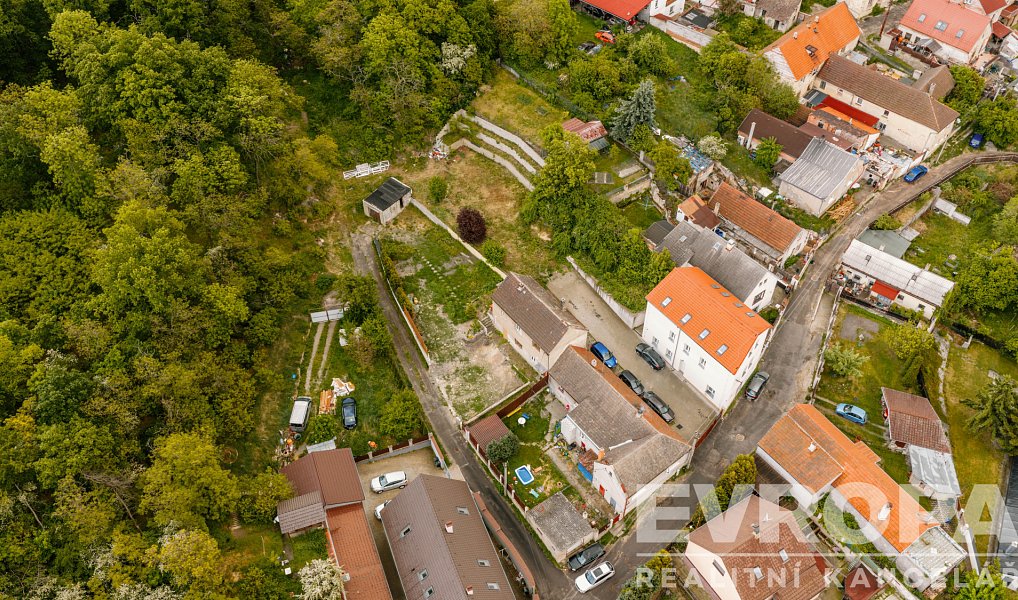Prodej stavebního pozemku 480 m², Kladno – náhled fotky 9