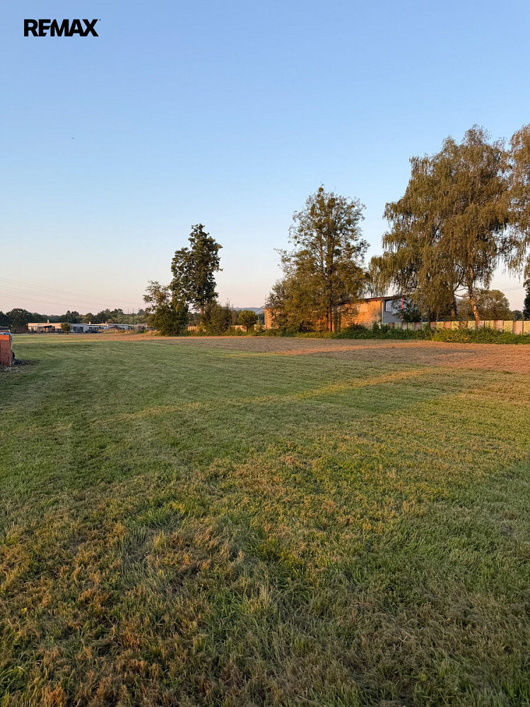 Prodej stavebního pozemku 636 m² – fotografie 2