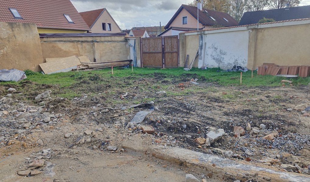 Prodej stavebního pozemku 169 m², Dobřany – náhled fotky 5