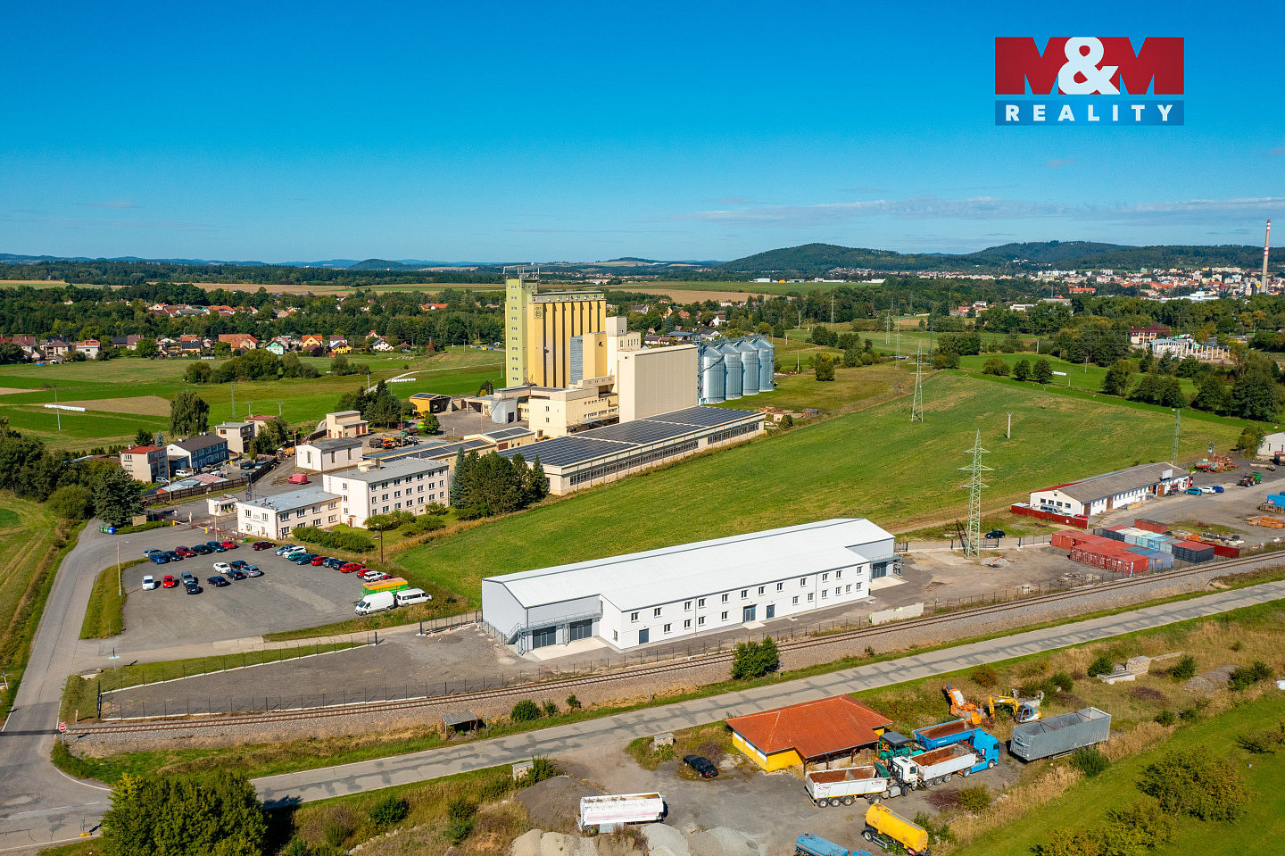 Pronájem komerčního pozemku 1 500 m² — photo 4