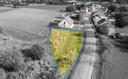 Prodej stavebního pozemku 900 m², Choltice