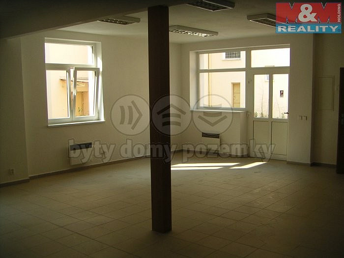 Pronájem obchodních prostor 75 m² — photo 5