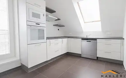 Pronájem bytu 3+kk 65 m²