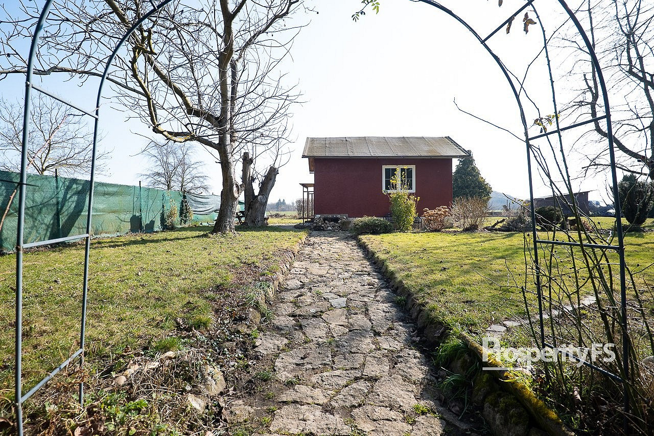 Prodej chaty/chalupy 19 m² s pozemkem 980 m²
