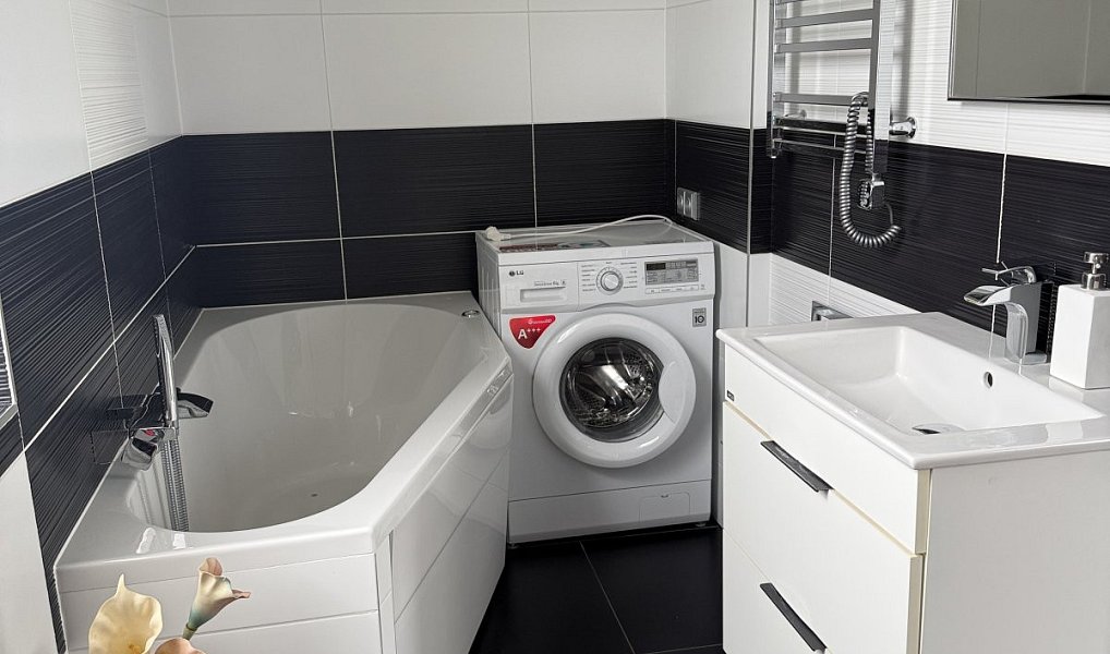 Prodej domu 429 m² s pozemkem 365 m², Ostrava – náhled fotky 8