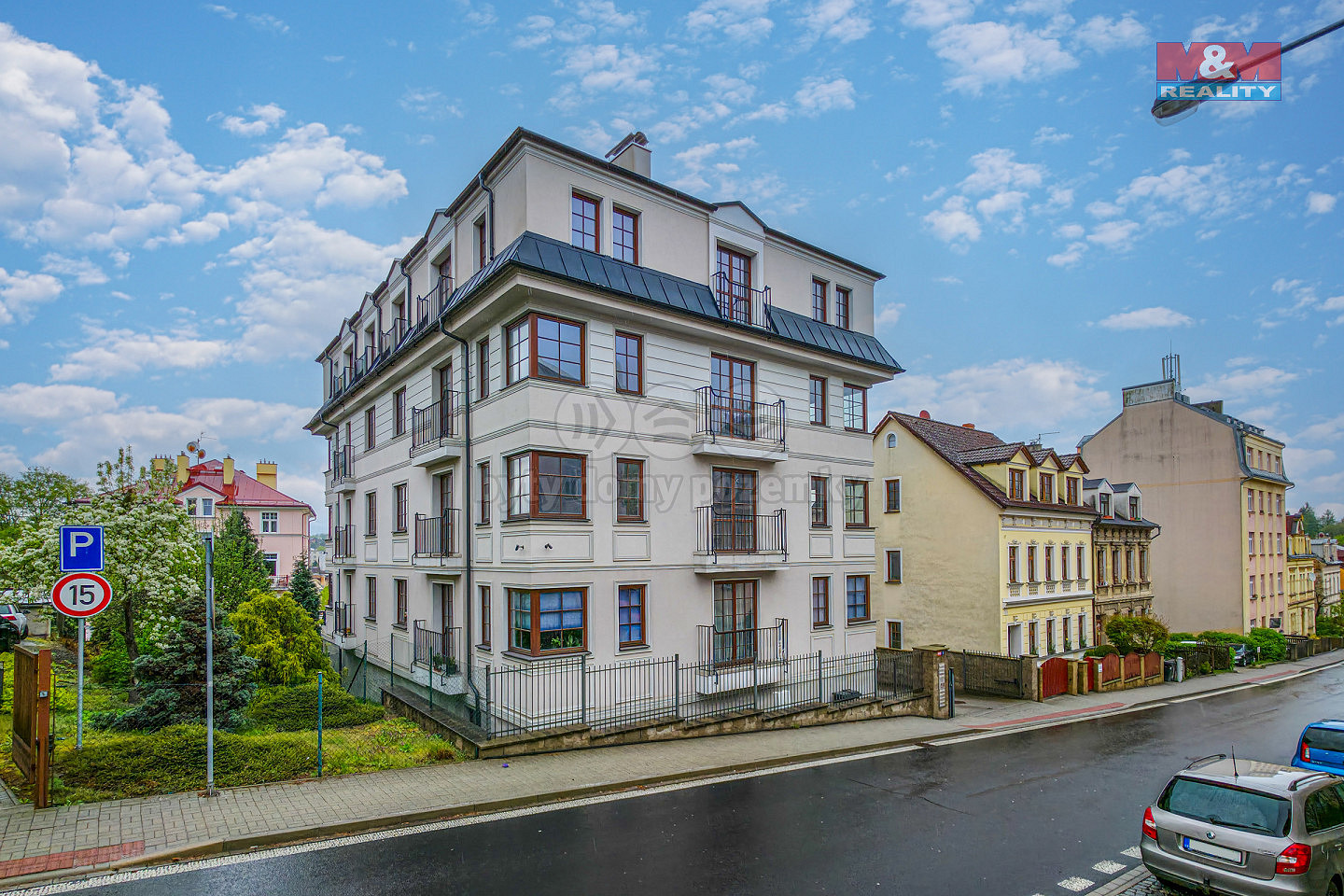 Prodej domu 895 m² s pozemkem 1 336 m²