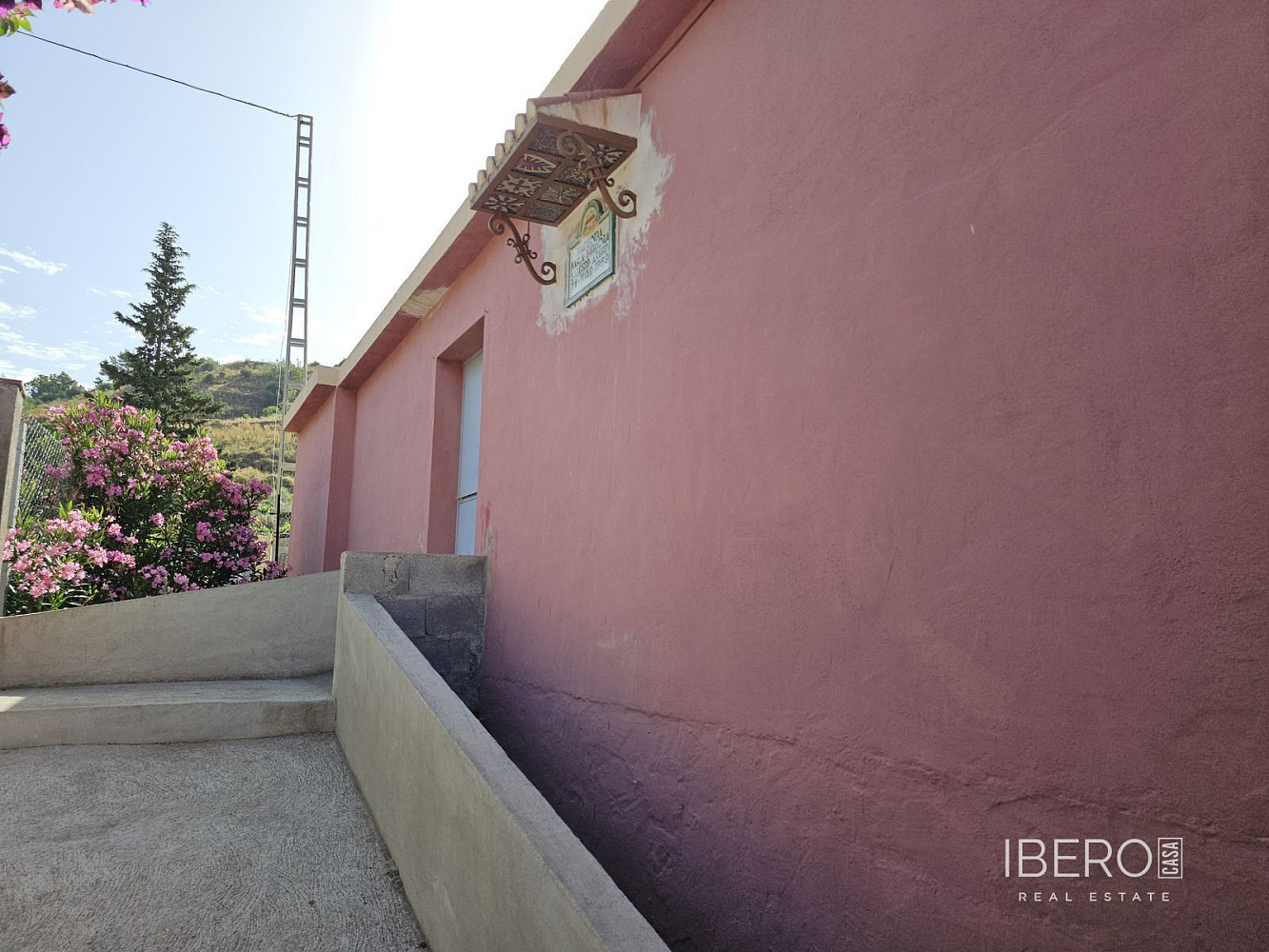 Prodej domu 200 m² s pozemkem 4 000 m²