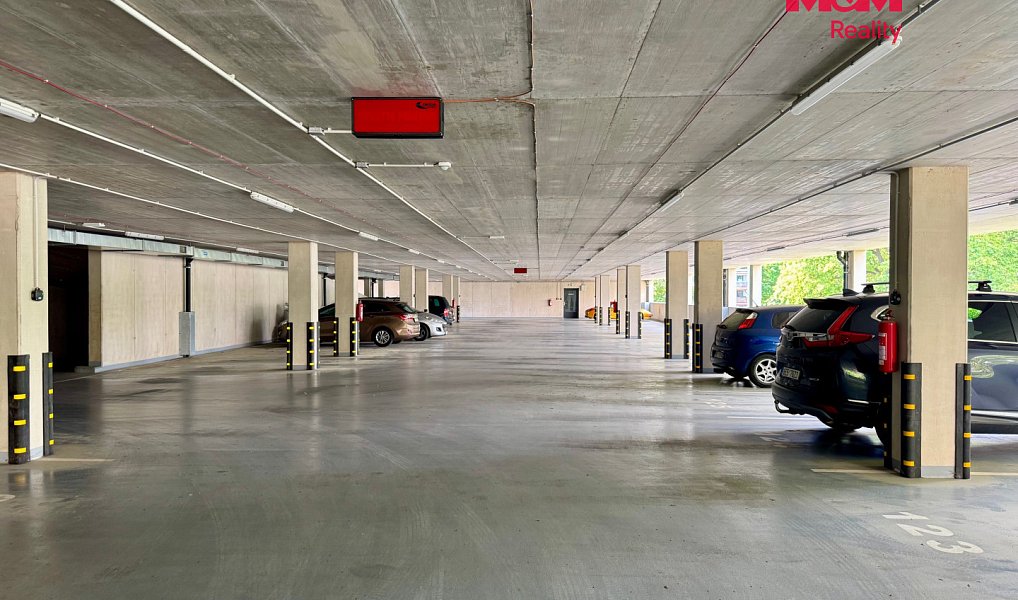 Pronájem garážového stání, 13 m2, Pardubice, Pardubice – náhled fotky 5