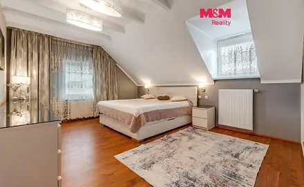 Prodej domu 283 m² s pozemkem 719 m², Pod Hřištěm, Předboj, okres Praha-východ