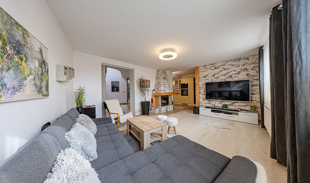 Prodej domu 247 m² s pozemkem 512 m², Uherské Hradiště – náhled fotky 3