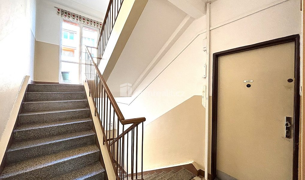 Prodej bytu 1+kk 26 m², Karlovy Vary – náhled fotky 9