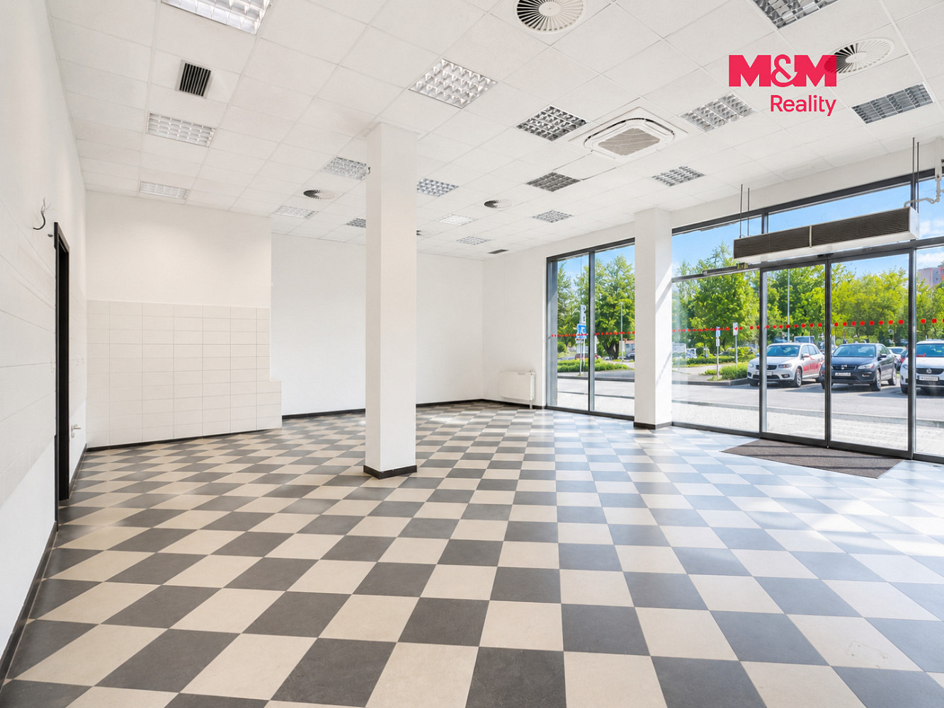Pronájem obchodních prostor 129 m² – fotografie 3