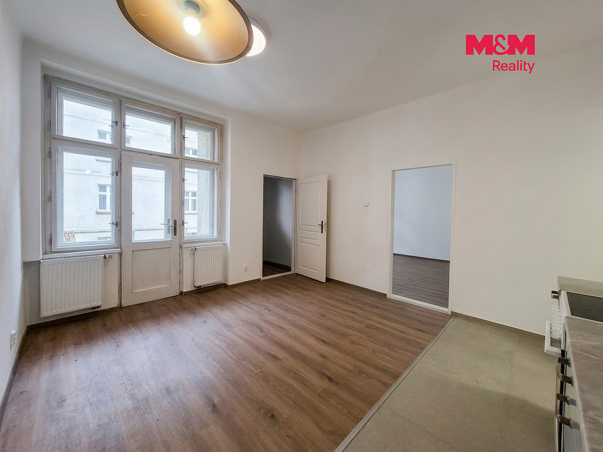 Pronájem bytu 2+kk 48 m² – fotografie 2