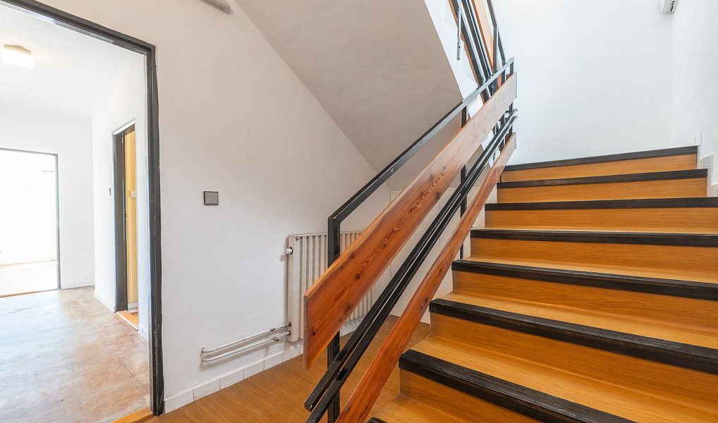 Prodej domu 366 m² s pozemkem 613 m², Luhačovice – náhled fotky 25
